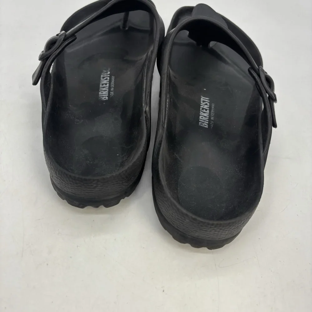 Birkenstock shop confidence